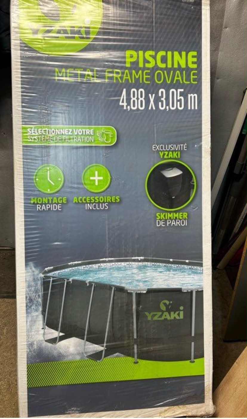 Piscine Hors Sol Ovale YZAKI 4,88 x 3,05 m – Structure Métal avec Échelle, Bâche, Skimmer et Tapis de Sol
